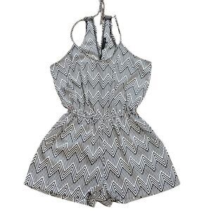 City Triangles Black & White Chevron Print Racer Back Romper Size S